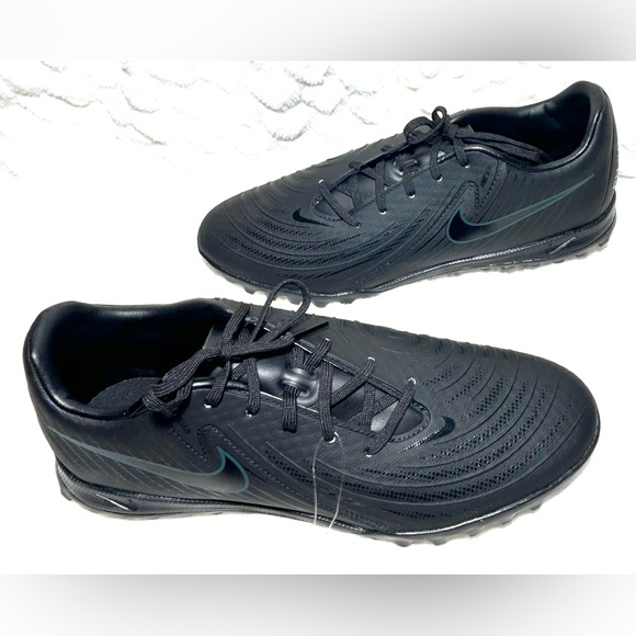 BRAND NEW black leather Nike Phantom GX sneaker women’s size 7.5 men’s size 6. - Picture 2 of 9